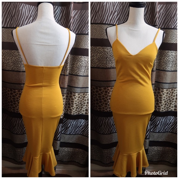 Mustard flare dress size small left - Picture 3 of 4